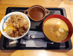 [松屋]得朝ミニプレミアム牛めし豚汁セット(490円)