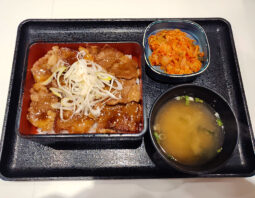 [吉野家]黒毛和牛重(1,527円)[羽田空港]